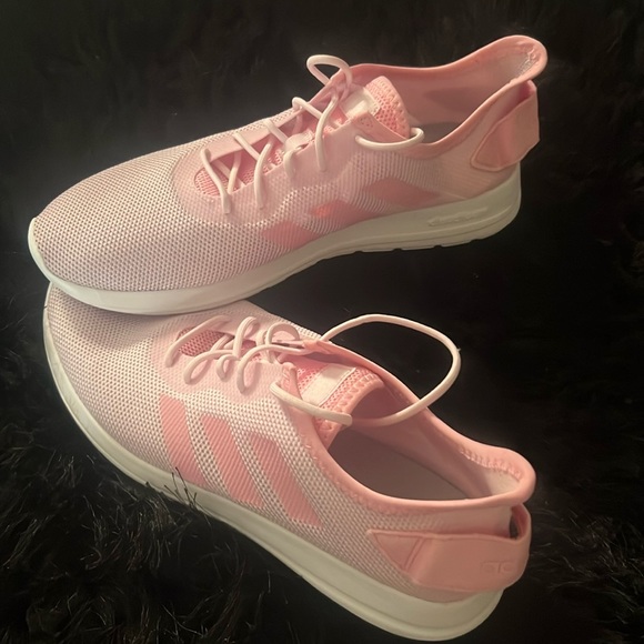 Adidas yatra cloudfoam running shoes - Picture 2 of 10